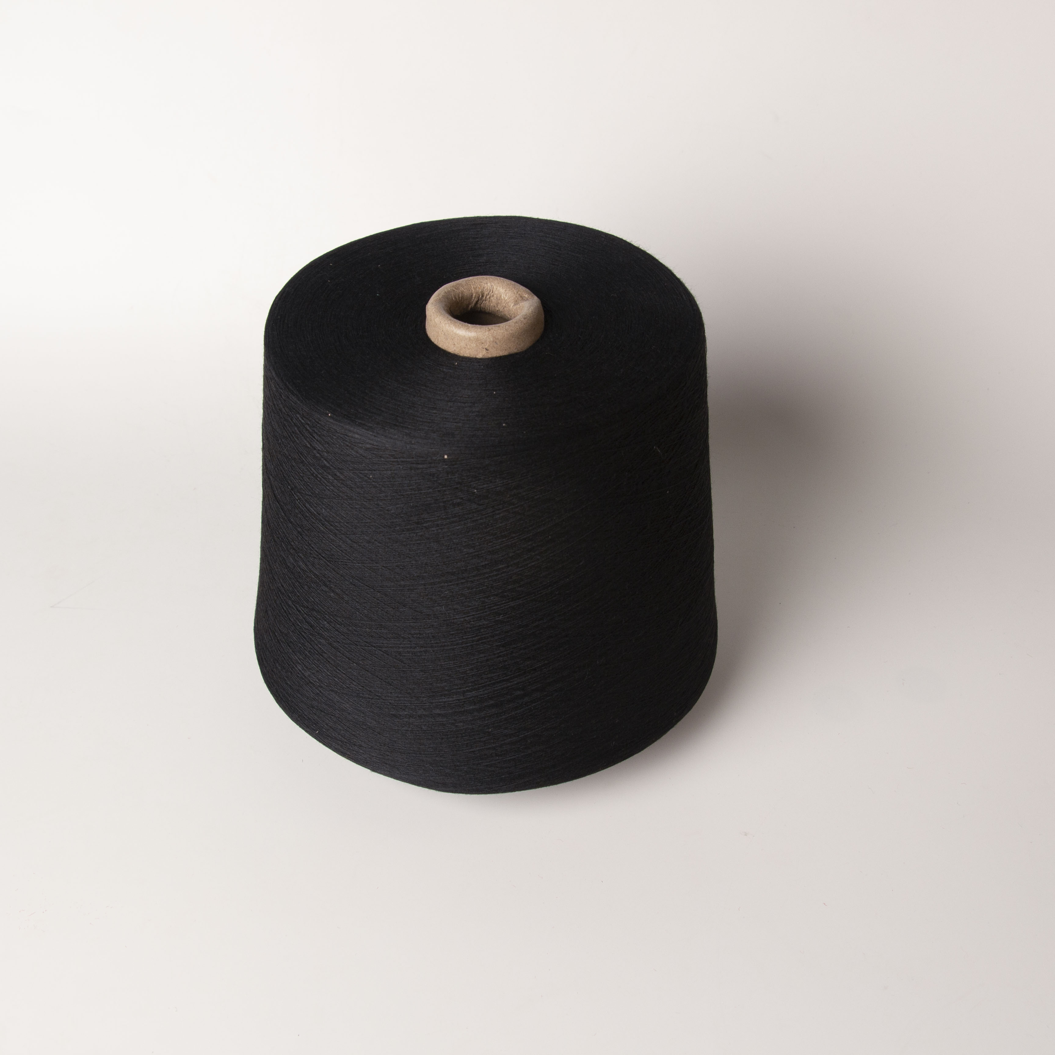 100% Polyester Ring Spun Yarn 30s/1 Raw White