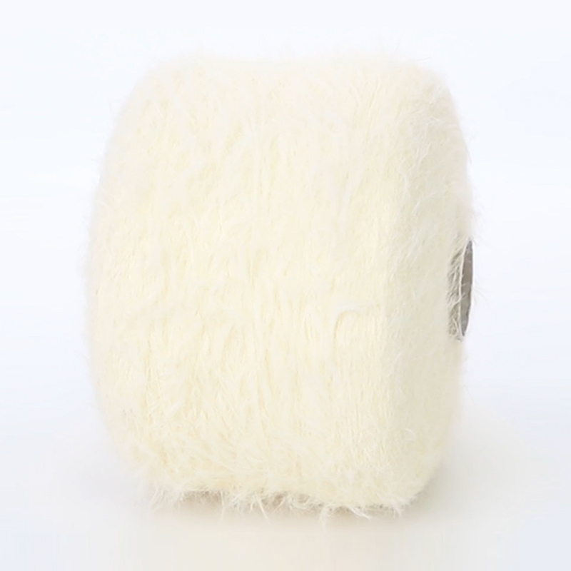 Low MOQ 1cm High Quality Soft Feather Fancy Yarn